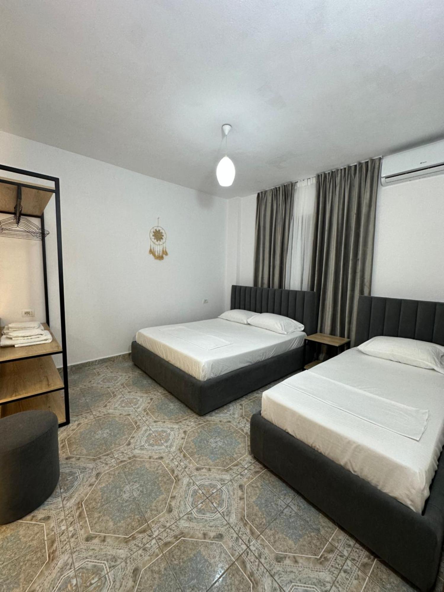 Guesthouse Xhuliano Ксамил Екстериор снимка