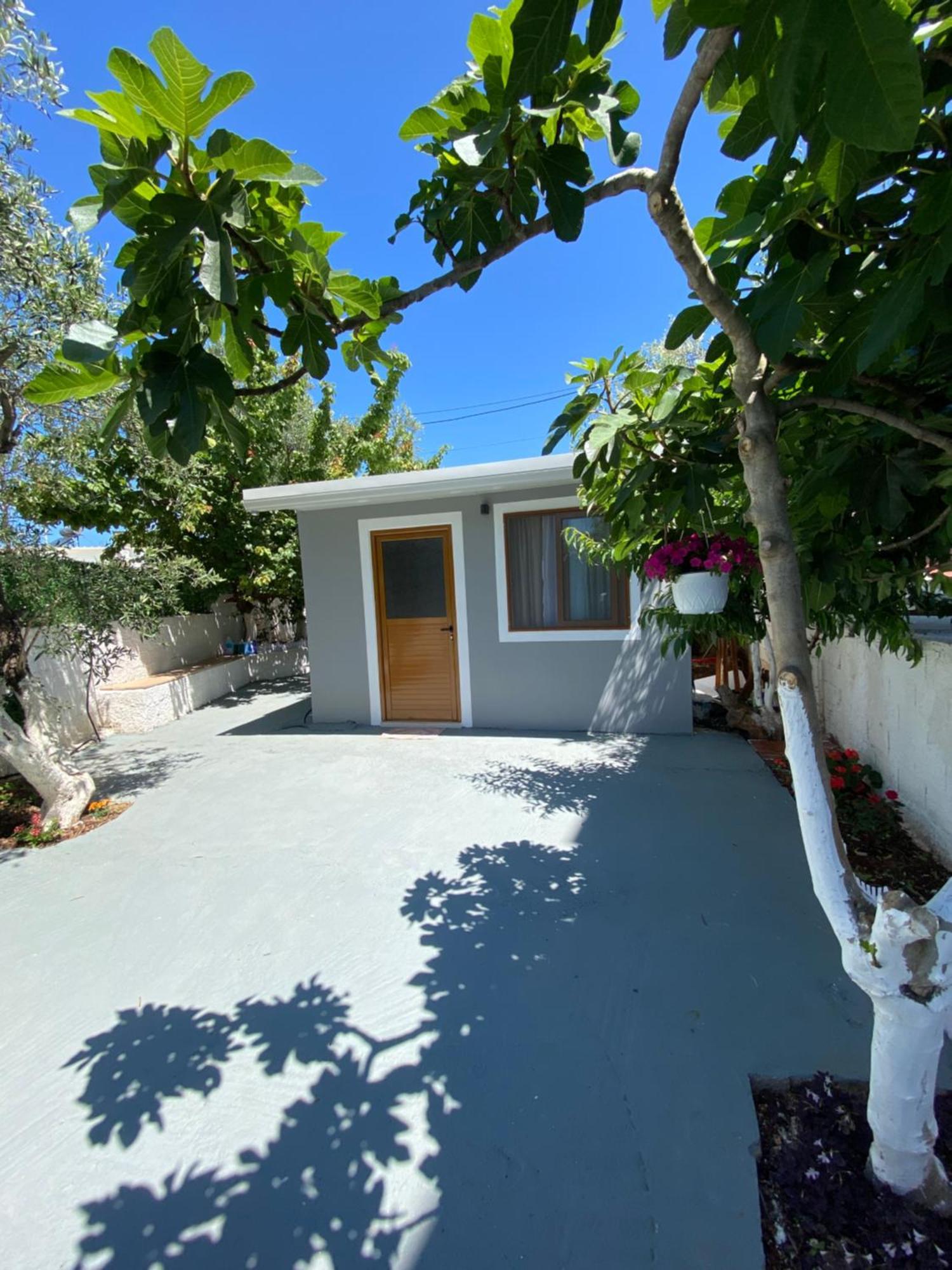 Guesthouse Xhuliano Ксамил Екстериор снимка